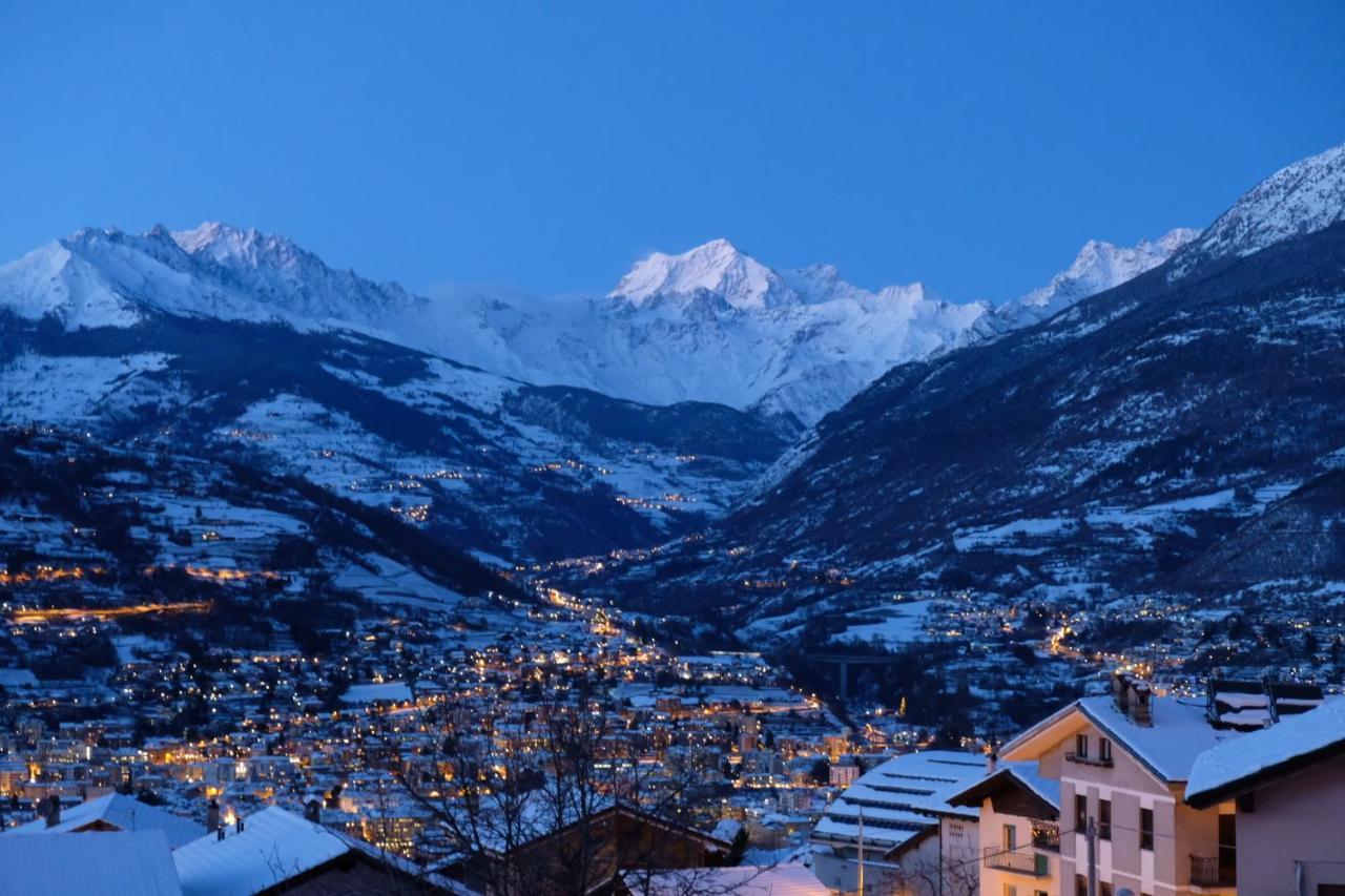 Chez Nous Appartement Aosta Buitenkant foto